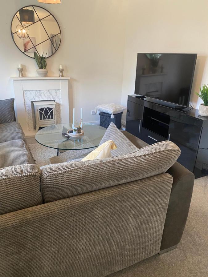 Inshes Inverness City Apartments - Modern & Bright Apartment Close To Raigmore Hospital & Shops المظهر الخارجي الصورة