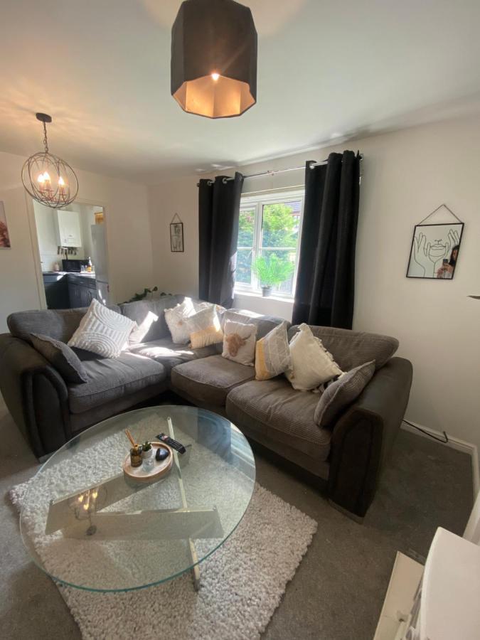 Inshes Inverness City Apartments - Modern & Bright Apartment Close To Raigmore Hospital & Shops المظهر الخارجي الصورة